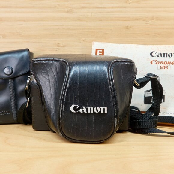 Vintage 70s Canon Canonet 28 35mm Rangefinder Film Camera, with Canolite D Flash - Picture 2 of 10